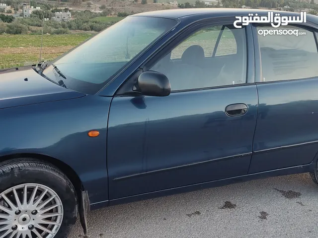 هونداي اكسنت موديل 1999مرخصة سنة كاملة ليست بحاجة إلى أي صيانة مشية نخب