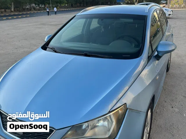 2013 سيات إبيزا Standard