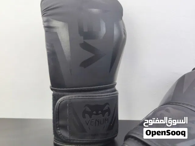 كفوف ملاكمة فينوم