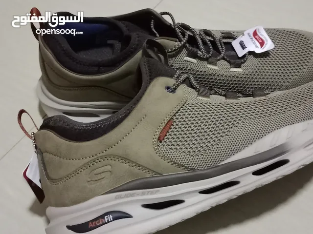 46 Sport Shoes in Dhofar