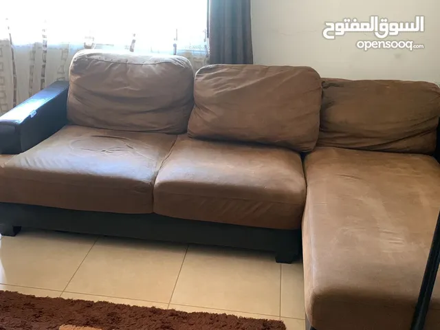 كورنر مستعمل بنوعية جيدة