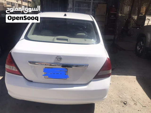 2008 نيسان تيدا