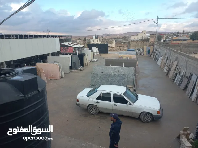 مصنع  رخام  للبيع مع مقصات وعدد كامل