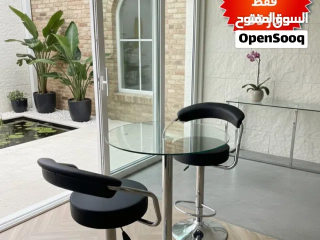 طقم انيق - كرسين فخمين ستول - مع طاولة زجاجية - فخامة لبيتك او كافيهك - عروض مستمره
