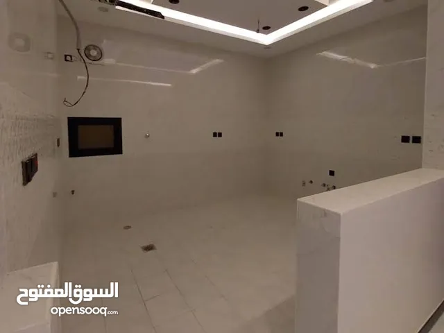 شقه نضيفه في حي الصفا