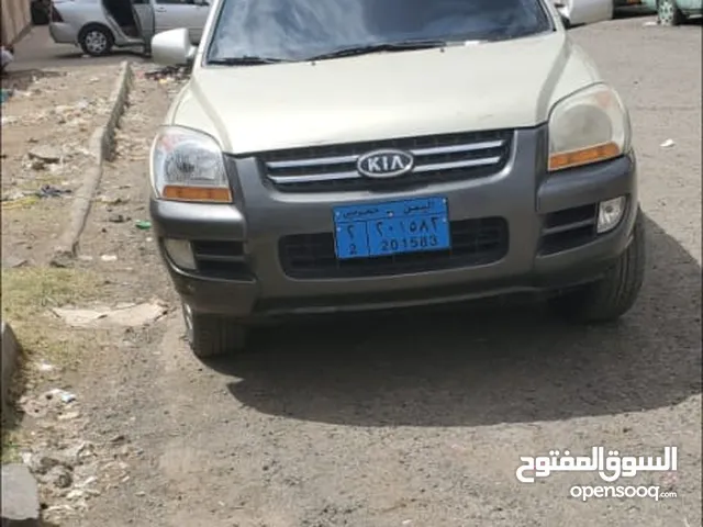 Used Kia Besta in Sana'a