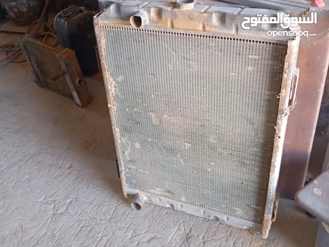 لاديتر سياره كبير