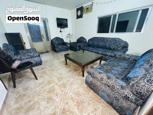 طقم كنب مستعمل بحال الجديد وكالة زي ما وضح بالصور