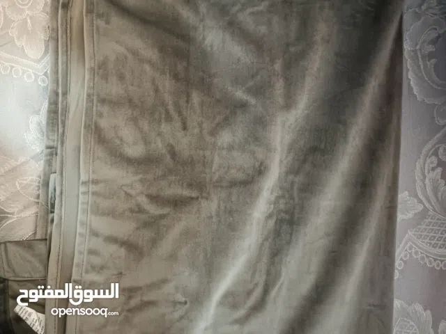 ستارة مخمل جديدة لم تستعمل من هوم بوكس