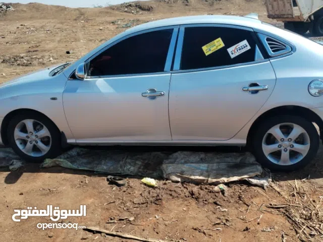 هيونداي افانتي منفوخه 2008