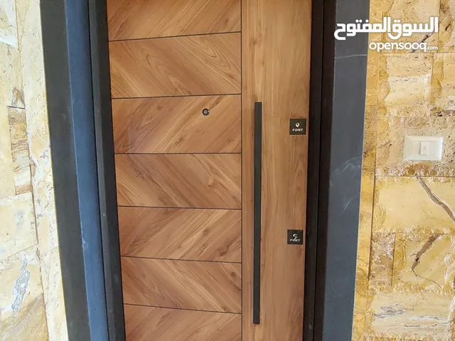 185 m2 3 Bedrooms Apartments for Sale in Amman Umm Zuwaytinah
