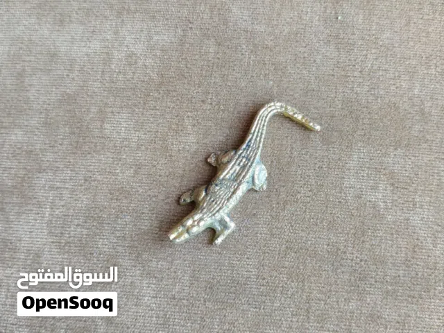 تمساح صغير جدا نحاس رمز القوة والاصرار