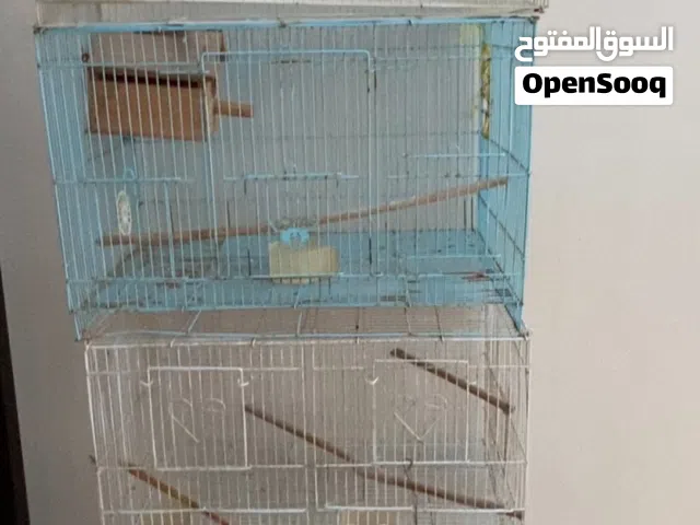 للبيع أربع أقفاص مستعمله