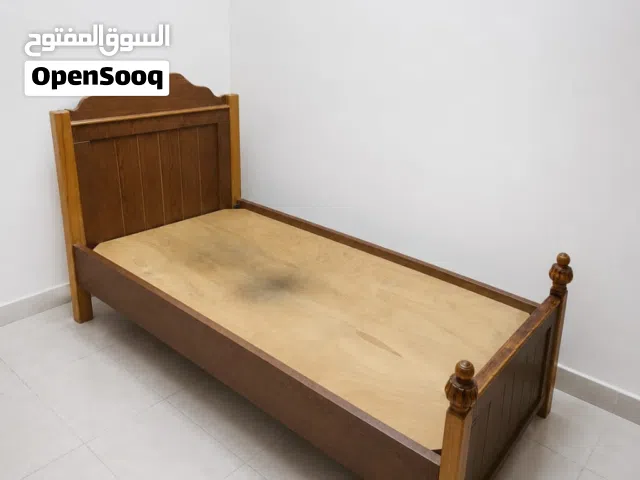 تخت مفرد زان للبيع ,نخب، مستعمل