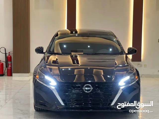 Used Nissan Altima in Sharjah
