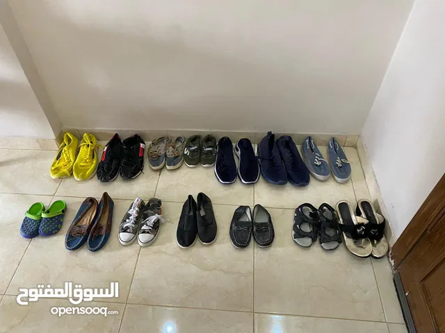 37 Sport Shoes in Zarqa