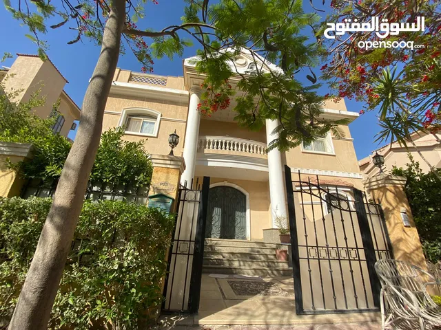 500m2 5 Bedrooms Villa for Sale in Giza 6th of October