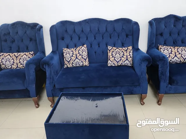 7 seater sofa with table for sale on good condition
