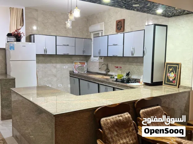 شقة للإيجار اليومي تاجوراء القمودي بالقرب من كوبري الشاحنات وبلدية تاجوراء