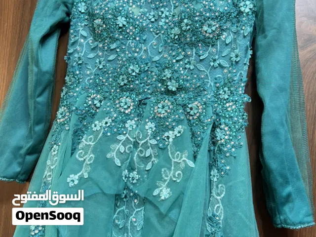 فستان خطوبة/ سهرة للمحجبات