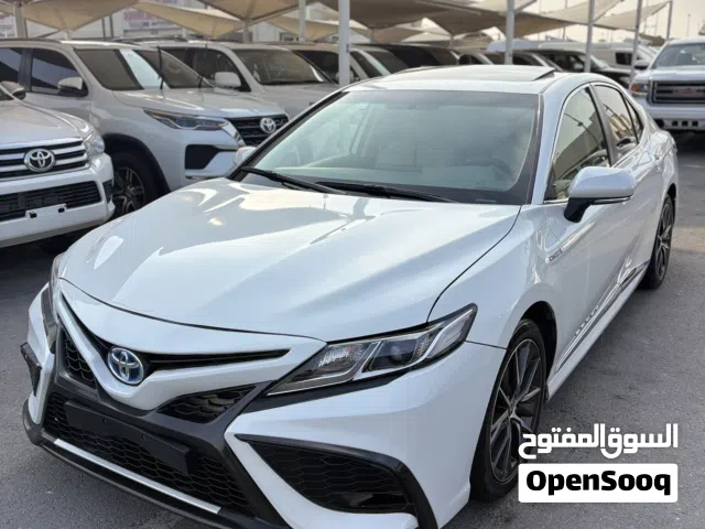 2022 تويوتا كامري GLE