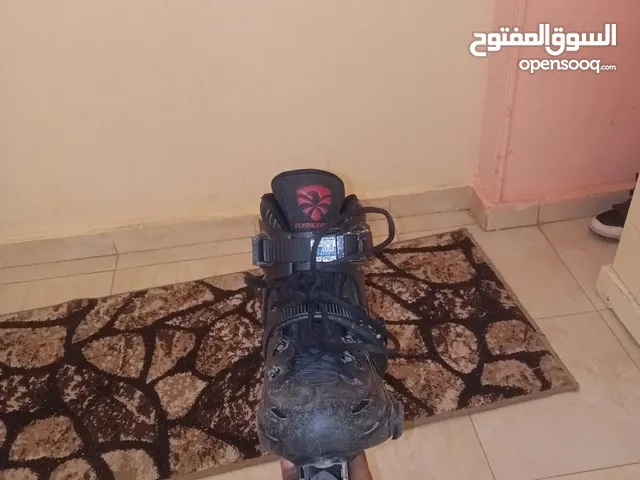 اسكيت اف 110 مقاس 41\42