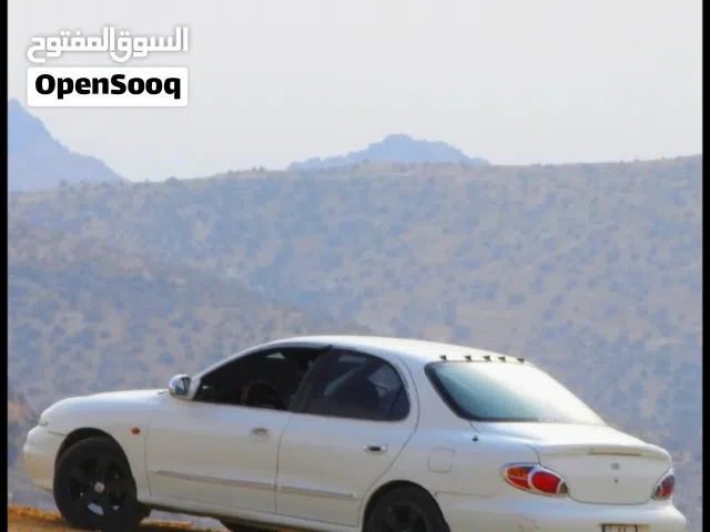 1999 هيونداي افانتي Limited