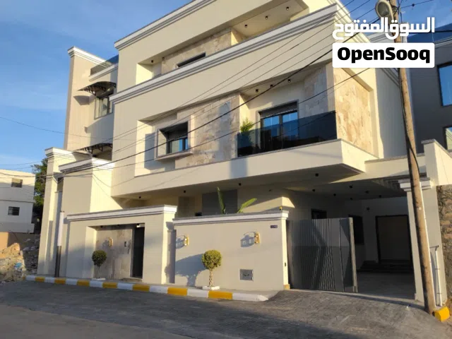 650 m2 5 Bedrooms Villa for Sale in Tripoli Souq Al-Juma'a
