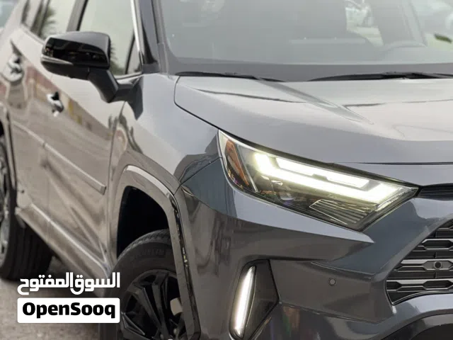 2025 تويوتا راف فور XSE