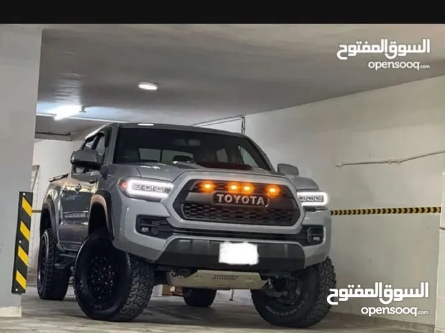 Toyota Tacoma 2017 in Amman
