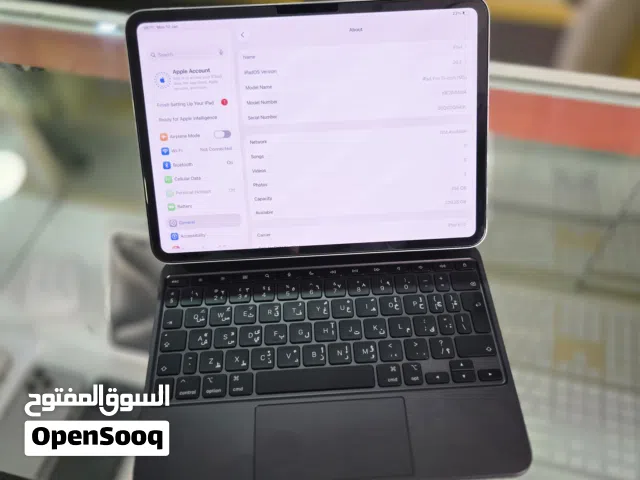 iPad Pro 11 inch M5 – 256GB - 100% Battry ضمان سنة