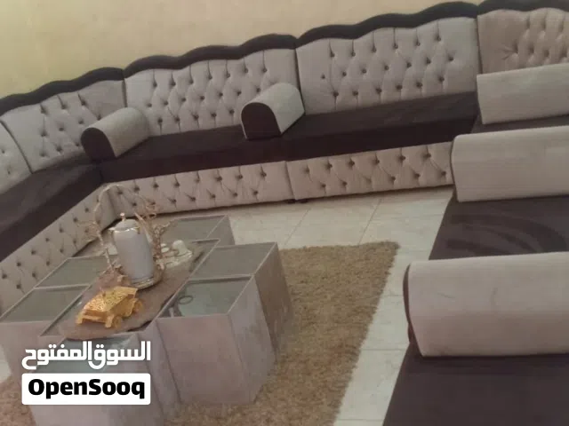 طقم كنب استعمال بسيط
