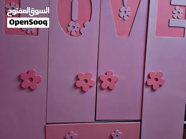 غرفة نوم بناتية للبيع
