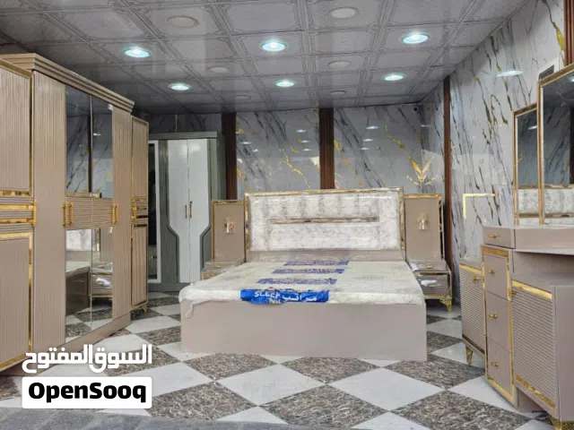 غرف نوم ملكي راقي فخامة التفاصيل وروعة التصميم، جودة عالية تعطي غرفتك هيبة القصور ورونق الرفاهية.