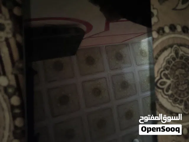 ايباد 9 حالته ممتازه كلش حلو ونضيف مبدل بي شاشه المس ما مئثره علي كلش نهاياً