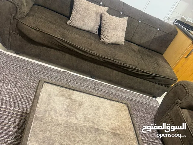 طقم كنب مستعمل سنه