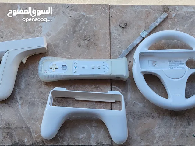 Accessoires Nintendo Wii (Télécommande + MotionPlus + Volants + Zapper) – Bon état