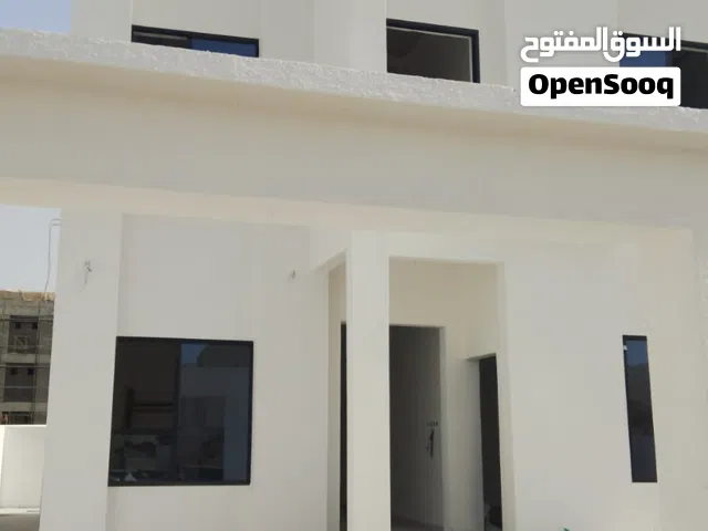 فلة في بركاء الرميس وايضاً ارض للبيع