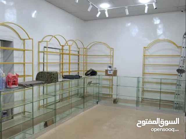 زجاج محلات معروضات (رفوف زجاجية سميكة) نظيف جداً – 6 قطع