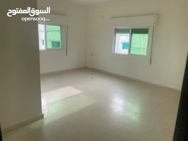 شقه مميزه مطلوب عرسان موقع ممتاز ساعه كهرباء وساعه مي مرتبه