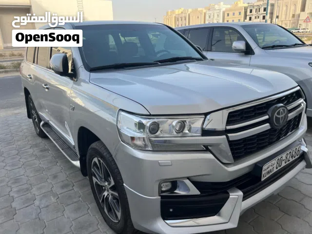 2020 Toyota Land Cruiser VXR