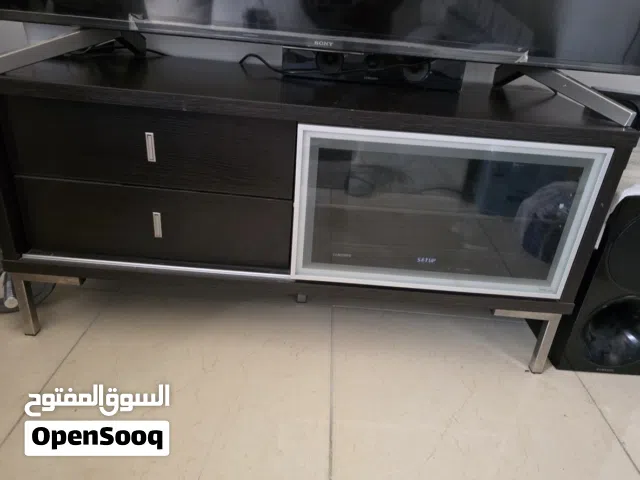طاوله تليفزيون TV table
