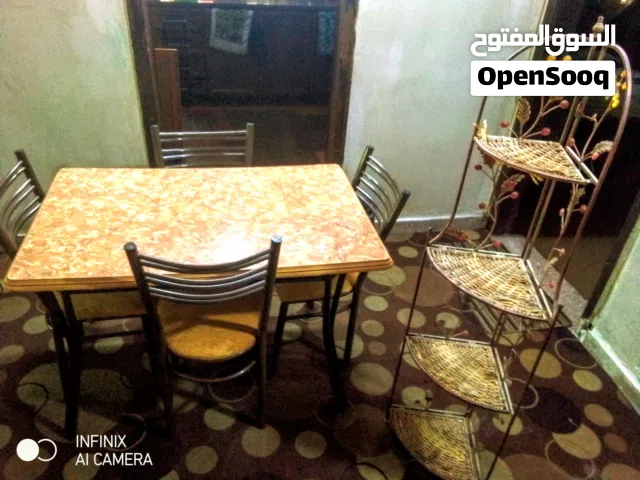 طاولة سفرة مودرن تفصيل وليس تجاري مميزة مع 4 كراسي وزاوية كلاسيكيه للبيع بسعر حرق ومغري ورخيص جدا