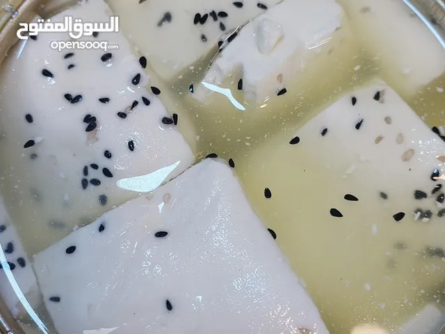 جبنه بيضا  الجبنة الغنم  الملوكية  الموصفات العامة للجبنة :  معجونه- بلمستكه- والمحلب- وحبه البركه-