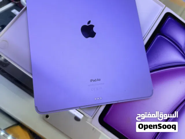 iPad Air M2 (13-inch) 128Gb (Wi-Fi-cellular)  One Month Shop Warranty Available very good condition
