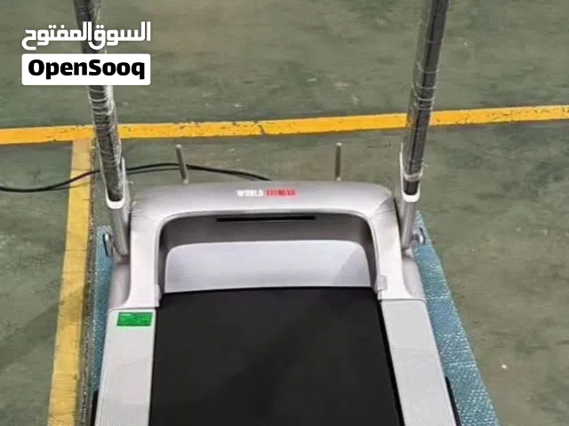 جهاز جري رياضي ماركة world fitness، وعملي جدا، معه علبة الزيت، 12سرعه، قابل للطي ،القوة ،2,5 حصان.