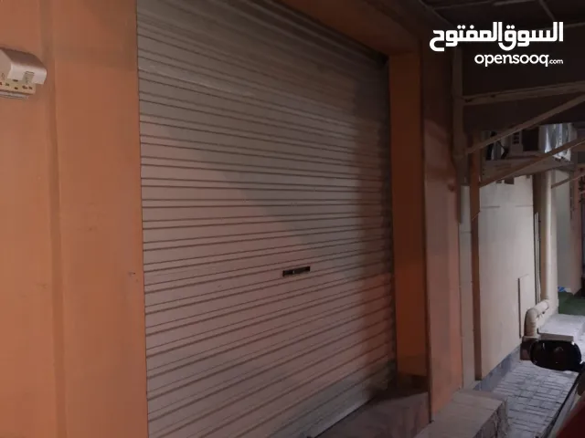 للايجار مخزن في قلالي