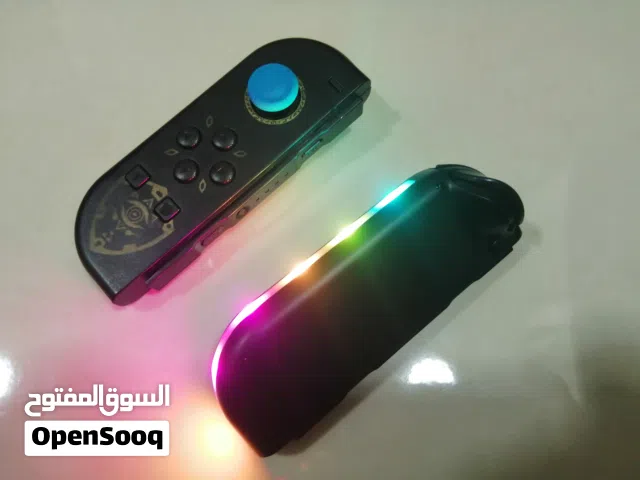 Nintendo switch fully working like new rgb joycons. Price is negotiable for serious customers.