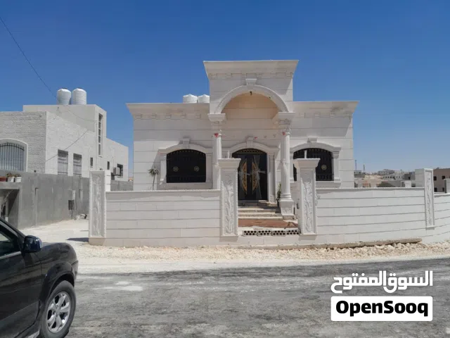 منزل شبه فيلا مداخل قصر للبيع