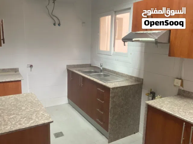 2 bhk غرفتين وصاله بالخوير مقابل زاخر مول